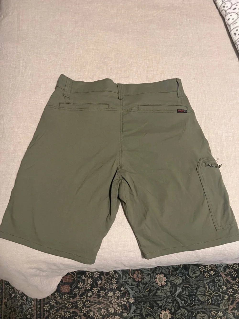 Wrangler ATG Men's Shorts - Picture 3 of 3